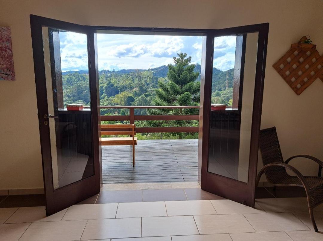 Villa Casa Sossego Na Montanha à Campos do Jordão Extérieur photo